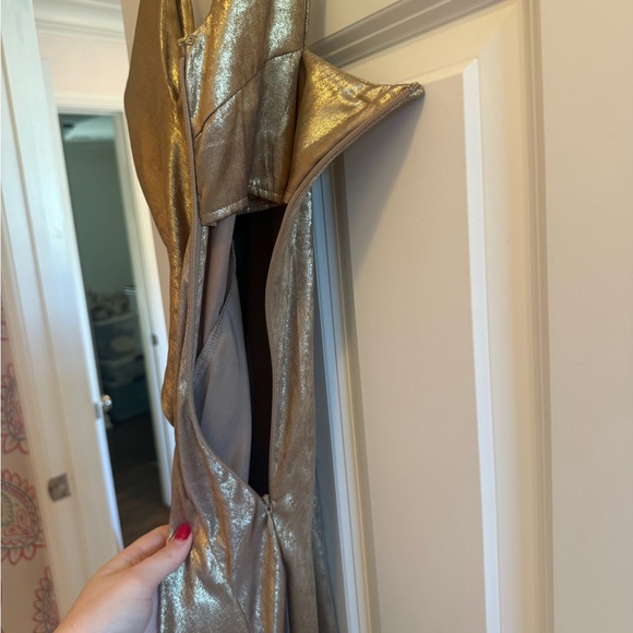 ACLER GOLD MIDI RUFFLE DRESS - Picture 7 of 9